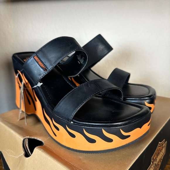 NWT Y2K Harley Davidson Black and Orange Flame Wedge Sandals - Picture 3 of 8